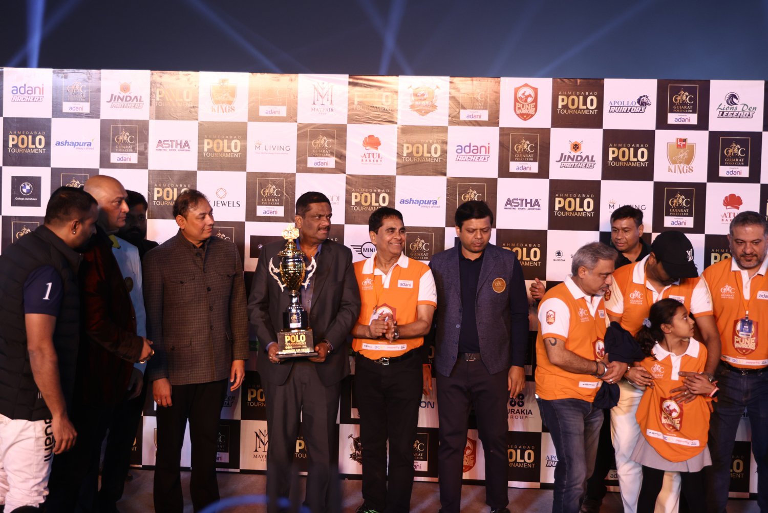 Dr. K. L. N. Rao, IPS, presents the Winner's Award to Shri Vijay Kedia of the Pune Warriors team in the esteemed presence of Shri Pranav Adani. - Gujarat Polo Club Season 1